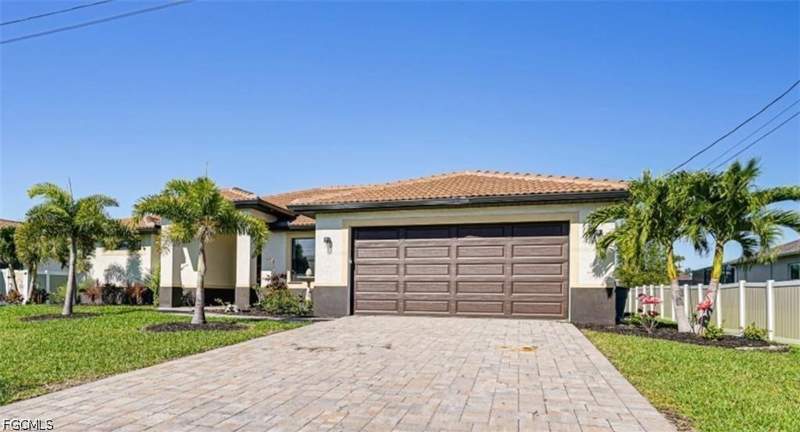 3 bedroom SingleFamilyResidence at 1806 SW 23rd Ct, Cape Coral, Cape Coral — photo 5