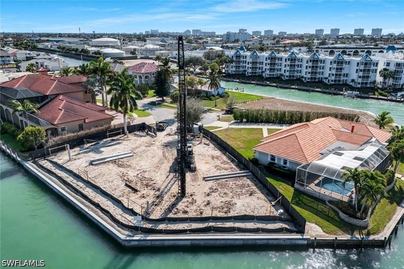 5 bedroom SingleFamilyResidence at 1231 Redwood Ct, Marco Island, Marco Island — photo 4