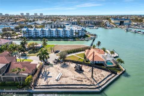1231 Redwood Ct, Marco Island FL - photo 6 of 17