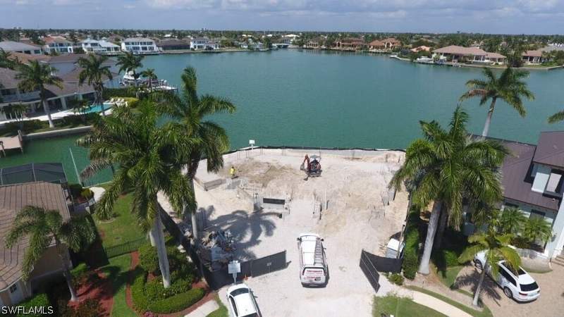 5 bedroom SingleFamilyResidence at 1261 Osprey Ct, Marco Island, Marco Island — photo 5