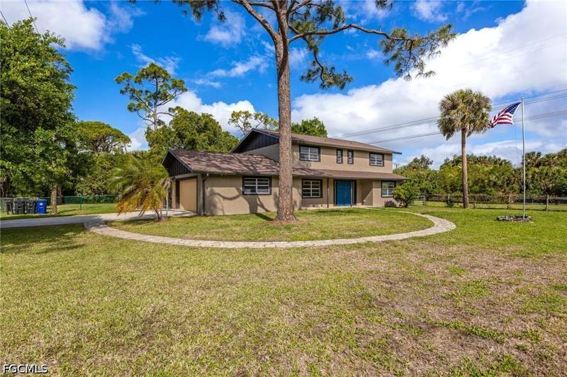 5 bedroom SingleFamilyResidence at 16941 Tarpon Way, North Fort Myers, North Fort Myers — photo 2