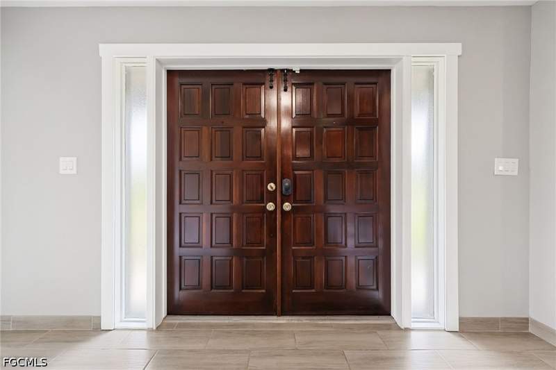 5 bedroom SingleFamilyResidence at 16941 Tarpon Way, North Fort Myers, North Fort Myers — photo 4