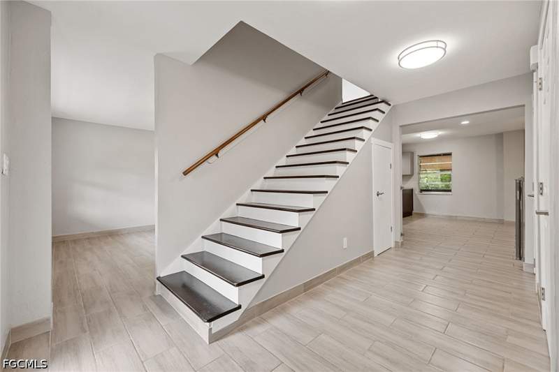 5 bedroom SingleFamilyResidence at 16941 Tarpon Way, North Fort Myers, North Fort Myers — photo 5