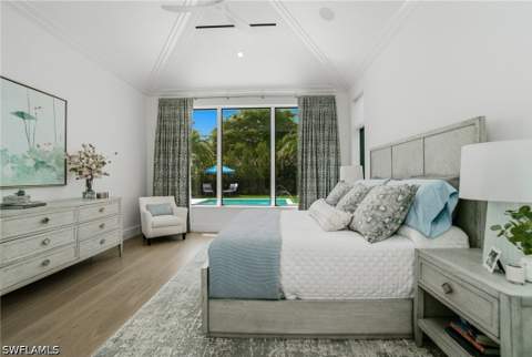 264 8th Ave S, Naples FL - photo 11 of 40