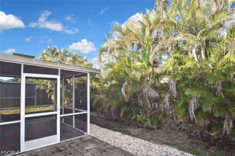 15065 Cloverdale Dr, Fort Myers FL - photo 13 of 22