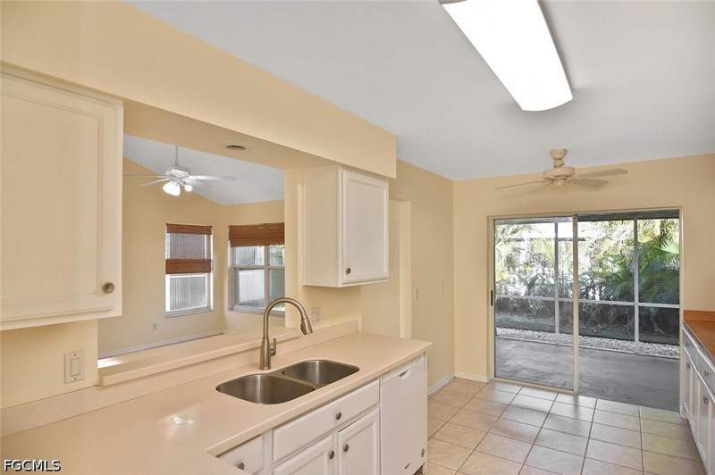 3 bedroom SingleFamilyResidence at 15065 Cloverdale Dr, The Meadow, Fort Myers — photo 5