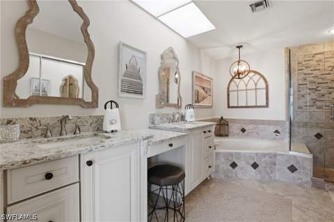 260 Barefoot Beach Blvd 304, Bonita Springs FL - photo 11 of 22