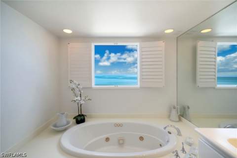 8473 Bay Colony Dr 1401, Naples FL - photo 24 of 50