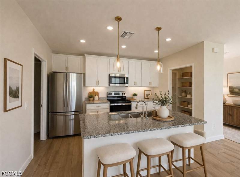 3 bedroom SingleFamilyResidence at 4108 Garden Blvd, Cape Coral, Cape Coral — photo 2