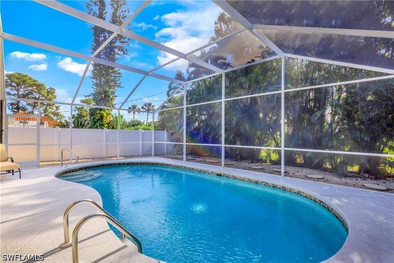 3 bedroom SingleFamilyResidence at 718 95th Ave N, Naples Park, Naples — photo 4