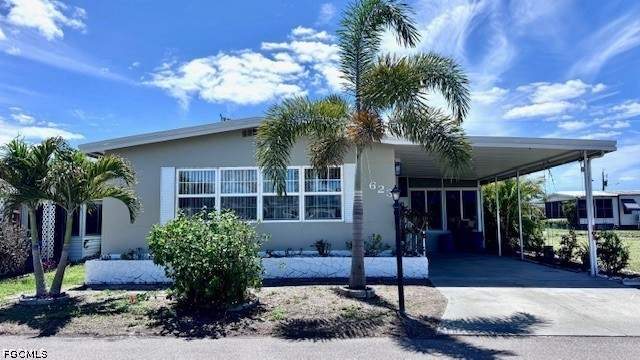 2 bedroom ManufacturedHome at 5512 Salem Ln, Old Bridge Village, North Fort Myers — photo 2