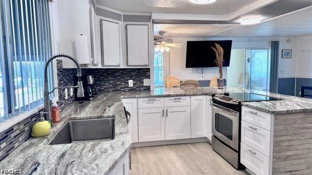 2 bedroom ManufacturedHome at 5512 Salem Ln, Old Bridge Village, North Fort Myers — photo 4