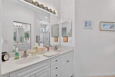 25009 Peacock Ln 1-201, Naples FL - photo 18 of 31