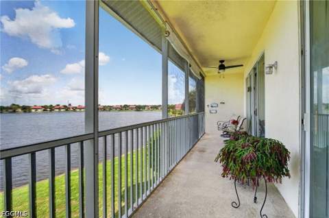 25009 Peacock Ln 1-201, Naples FL - photo 22 of 31