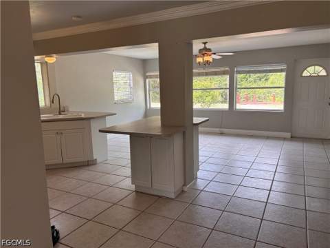 1933 Flamingo Dr, North Fort Myers FL - photo 11 of 48