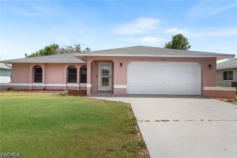 3 bedroom SingleFamilyResidence at 930 SW 34th ST, CAPE CORAL, Cape Coral — photo 2