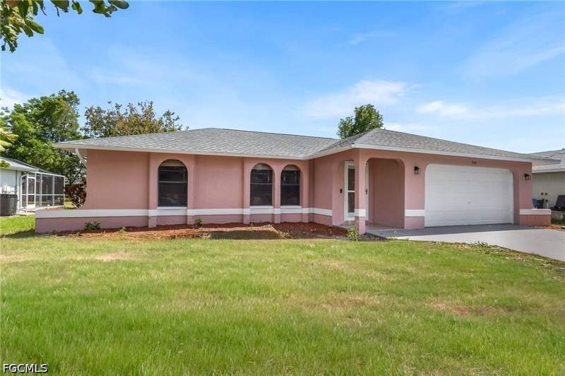 3 bedroom SingleFamilyResidence at 930 SW 34th ST, CAPE CORAL, Cape Coral — photo 3