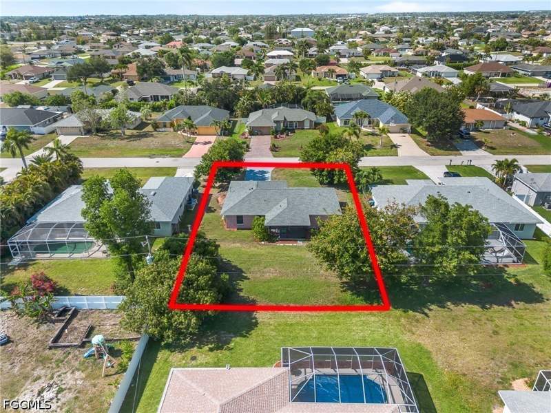 3 bedroom SingleFamilyResidence at 930 SW 34th ST, CAPE CORAL, Cape Coral — photo 4