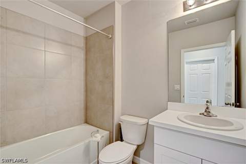 20462 Plumwood Loop, North Fort Myers FL - photo 15 of 37