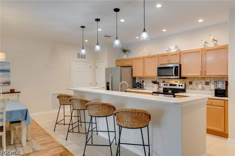 3 bedroom Condominium at 11741 Pasetto Ln 206, Royal Pointe, Fort Myers — photo 3