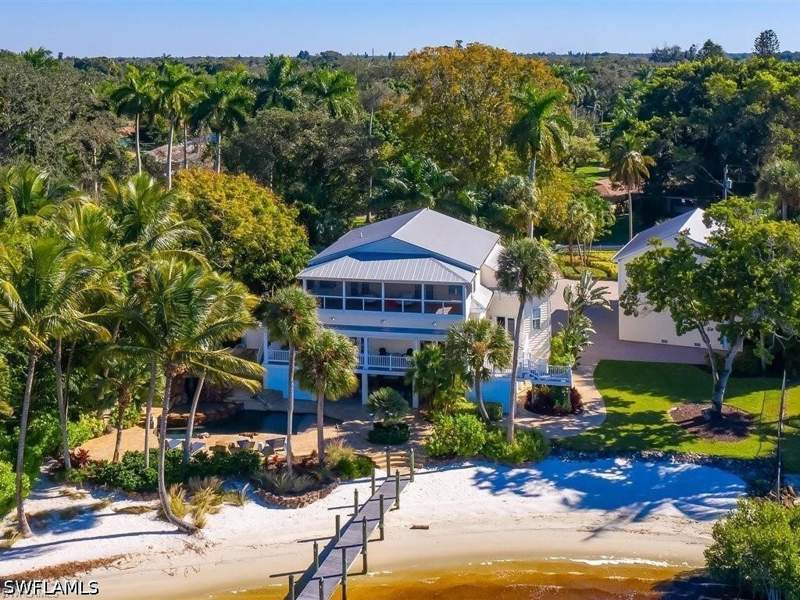 6 bedroom SingleFamilyResidence at 100 Fairview Ave, Coral Park, Fort Myers — photo 5