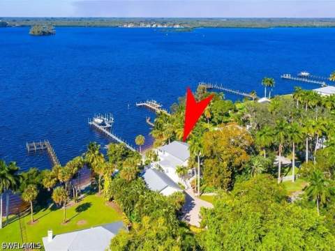 100 Fairview Ave, Fort Myers FL - photo 6 of 42