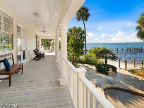 100 Fairview Ave, Fort Myers FL - photo 9 of 42