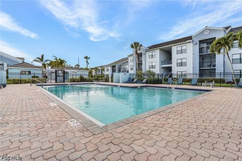 13621 Eagle Ridge Dr 1517, Fort Myers FL - photo 23 of 32