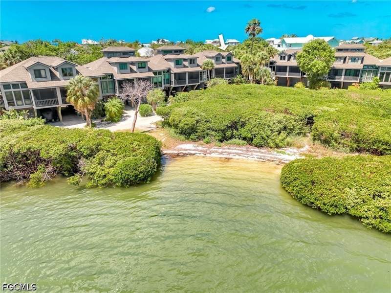3 bedroom Townhouse at 370 Townhouse Ln 60, Safety Harbor Club, Upper Captiva — photo 2