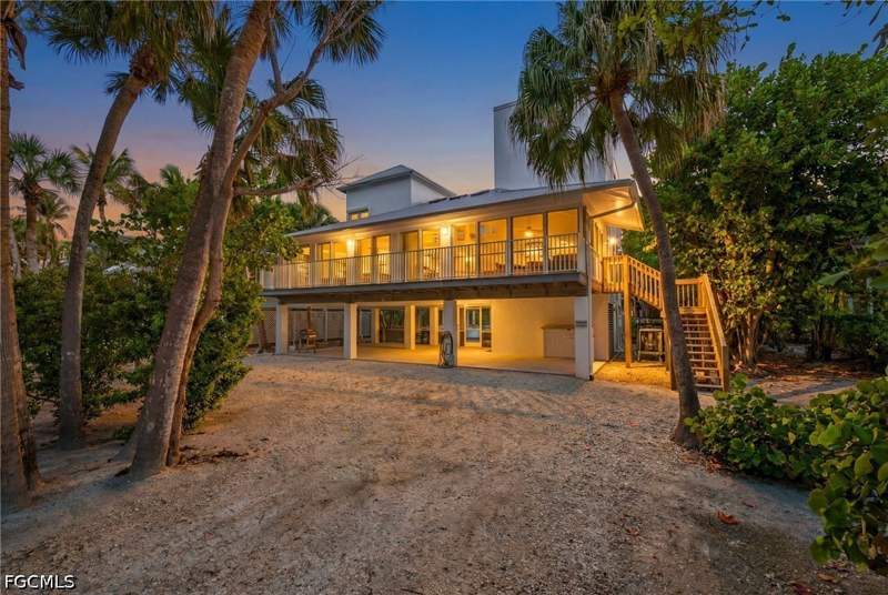 4 bedroom SingleFamilyResidence at 11508 Wightman Ln, Captiva Beach, Captiva — photo 2