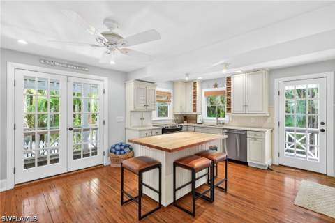 660 8th Ave S, Naples FL - photo 11 of 41