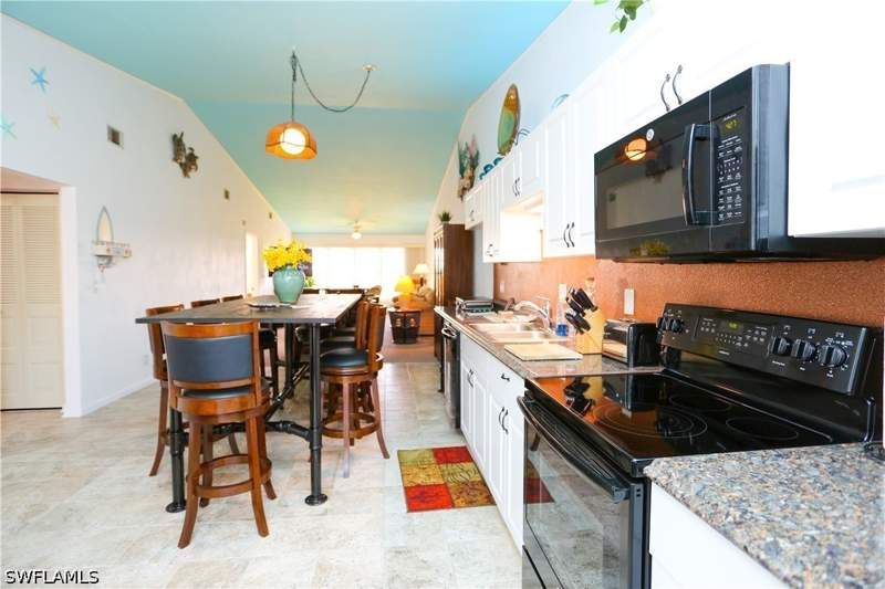 2 bedroom Condominium at 4030 Northlight Dr, Winterpark, Naples — photo 3