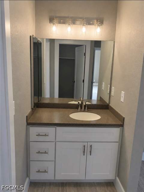 6491 Royal Woods Dr, Fort Myers FL - photo 18 of 43