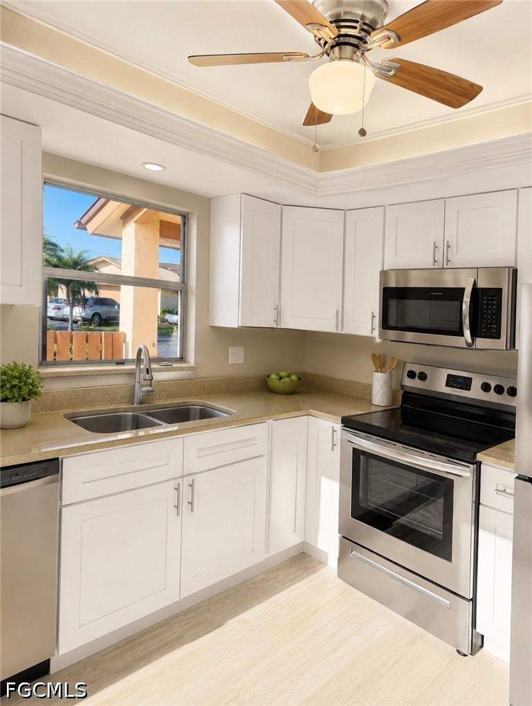 3 bedroom SingleFamilyResidence at 6491 Royal Woods Dr, Royal Woods, Fort Myers — photo 4