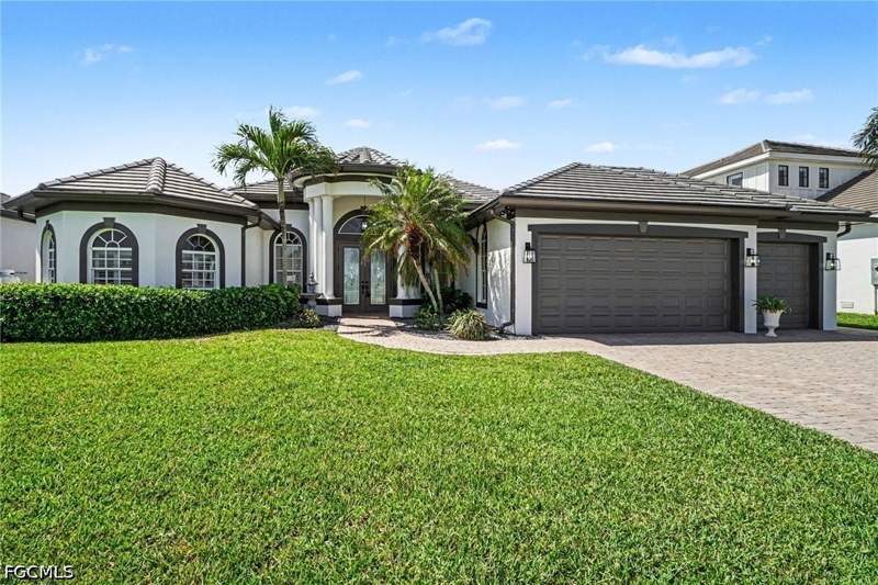 3 bedroom SingleFamilyResidence at 4214 Gulfstream Pkwy, Cape Coral, Cape Coral — photo 3
