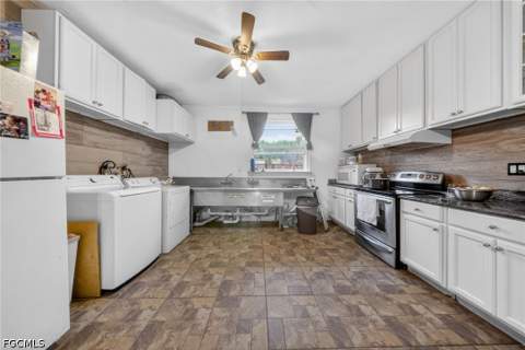 3871 White Blvd, Naples FL - photo 23 of 27
