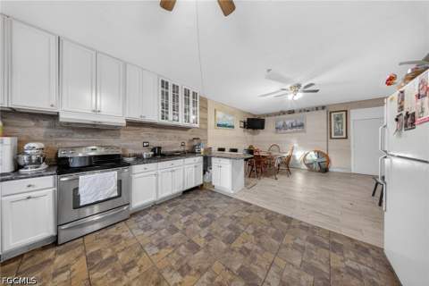 3871 White Blvd, Naples FL - photo 24 of 27