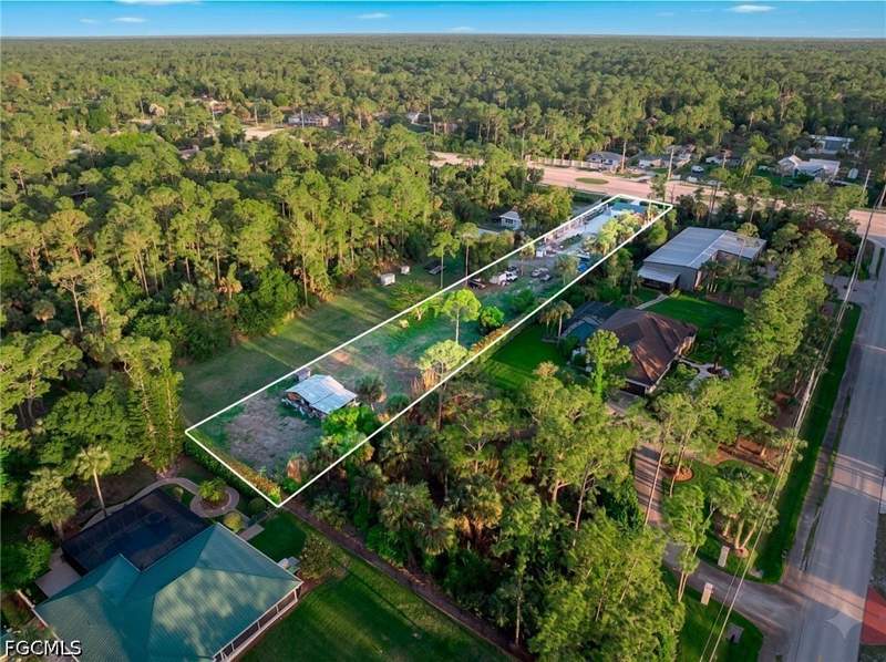 4 bedroom SingleFamilyResidence at 3871 White Blvd, Golden Gate Estates, Naples — photo 5