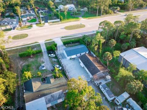 3871 White Blvd, Naples FL - photo 6 of 27