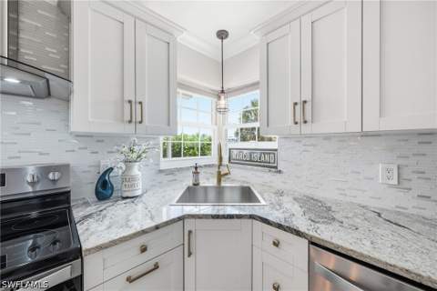 813 N Barfield Dr, Marco Island FL - photo 16 of 50