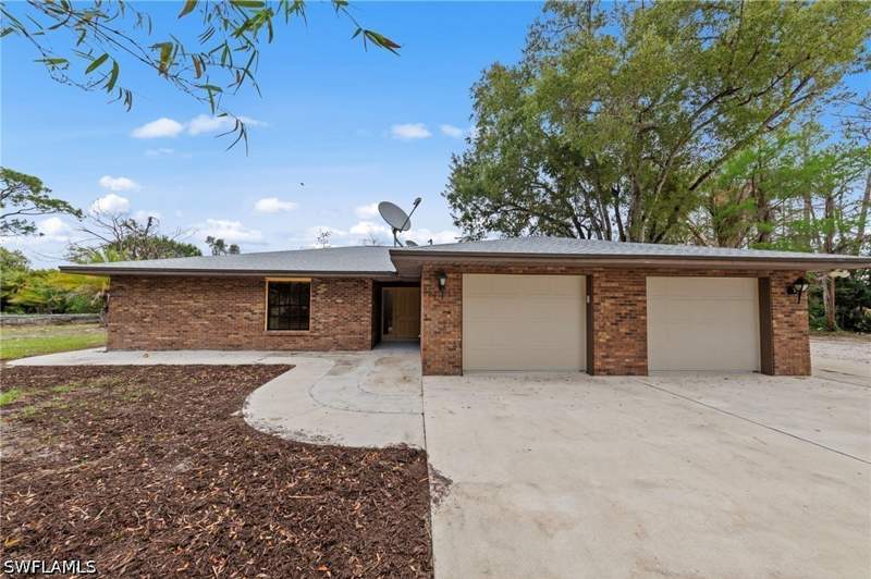 3 bedroom SingleFamilyResidence at 7231 Westwood Acres RD, BUCKINGHAM, Fort Myers — photo 3