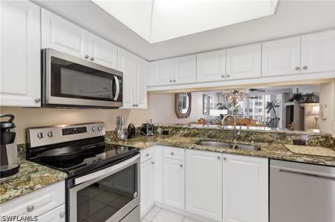 19880 Breckenridge Dr 204, Estero FL - photo 6 of 36