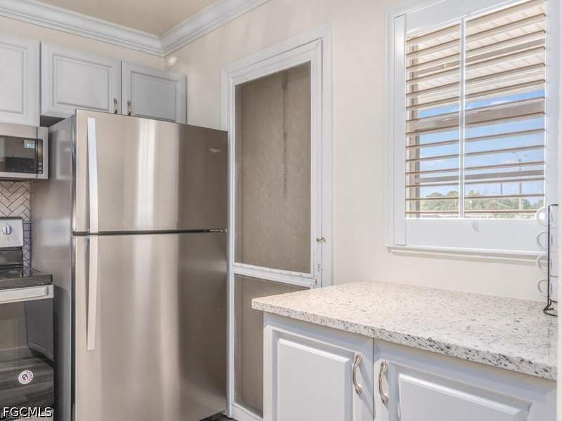 2 bedroom Condominium at 1010 Tropic Ter, Tropic Terrace, North Fort Myers — photo 5