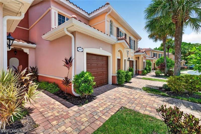 2 bedroom Condominium at 20265 Royal Villagio Ct 107, Villagio, Estero — photo 2