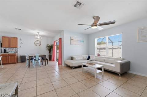 2521 SW 11th Pl, Cape Coral FL - photo 6 of 25