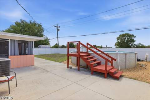 1524 Markdale St E, Lehigh Acres FL - photo 22 of 31