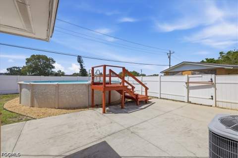 1524 Markdale St E, Lehigh Acres FL - photo 24 of 31