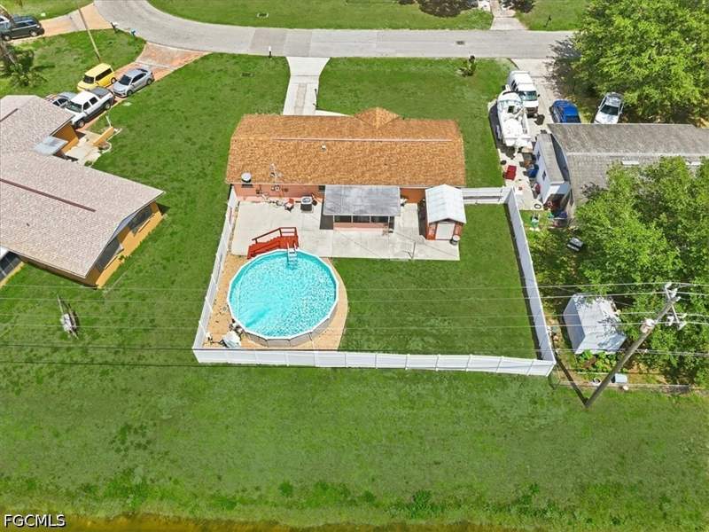 3 bedroom SingleFamilyResidence at 1524 Markdale St E, Lehigh Acres, Lehigh Acres — photo 3