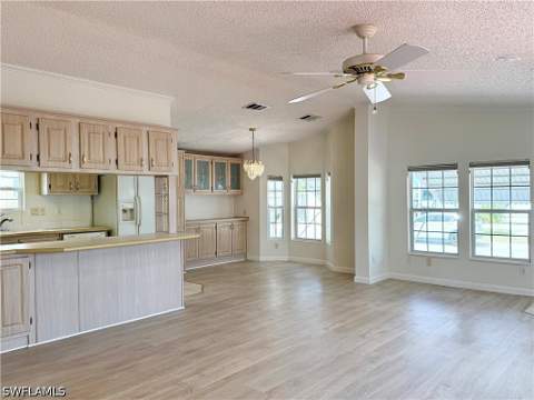 332 Imperial Wilder Blvd 332, Naples FL - photo 13 of 49
