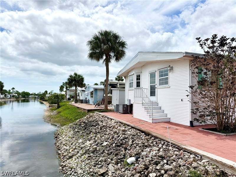 2 bedroom ManufacturedHome at 332 Imperial Wilder Blvd 332, Imperial Wilderness, Naples — photo 5